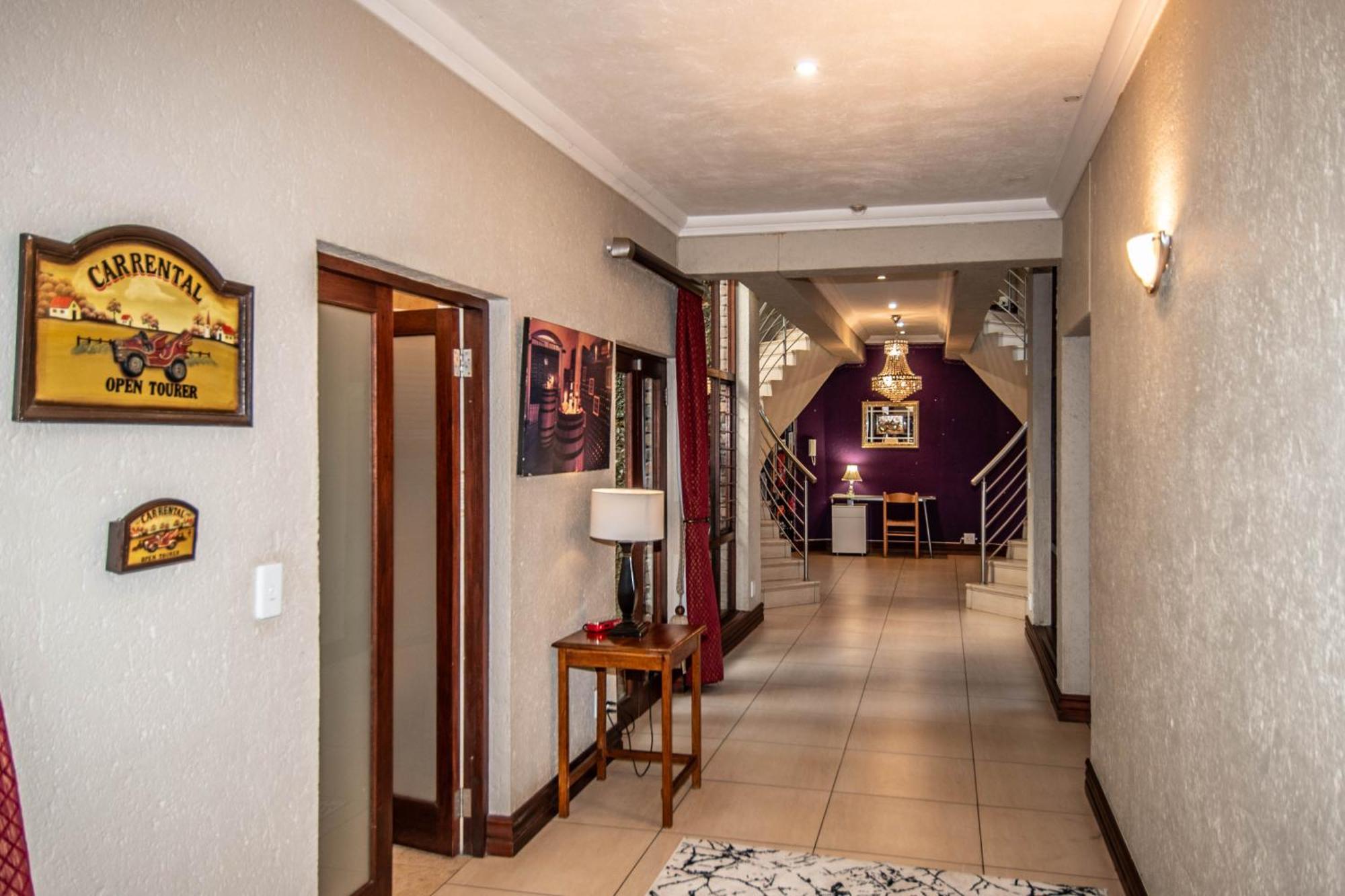 7 Saint Andrew Hotel White River Eksteriør billede