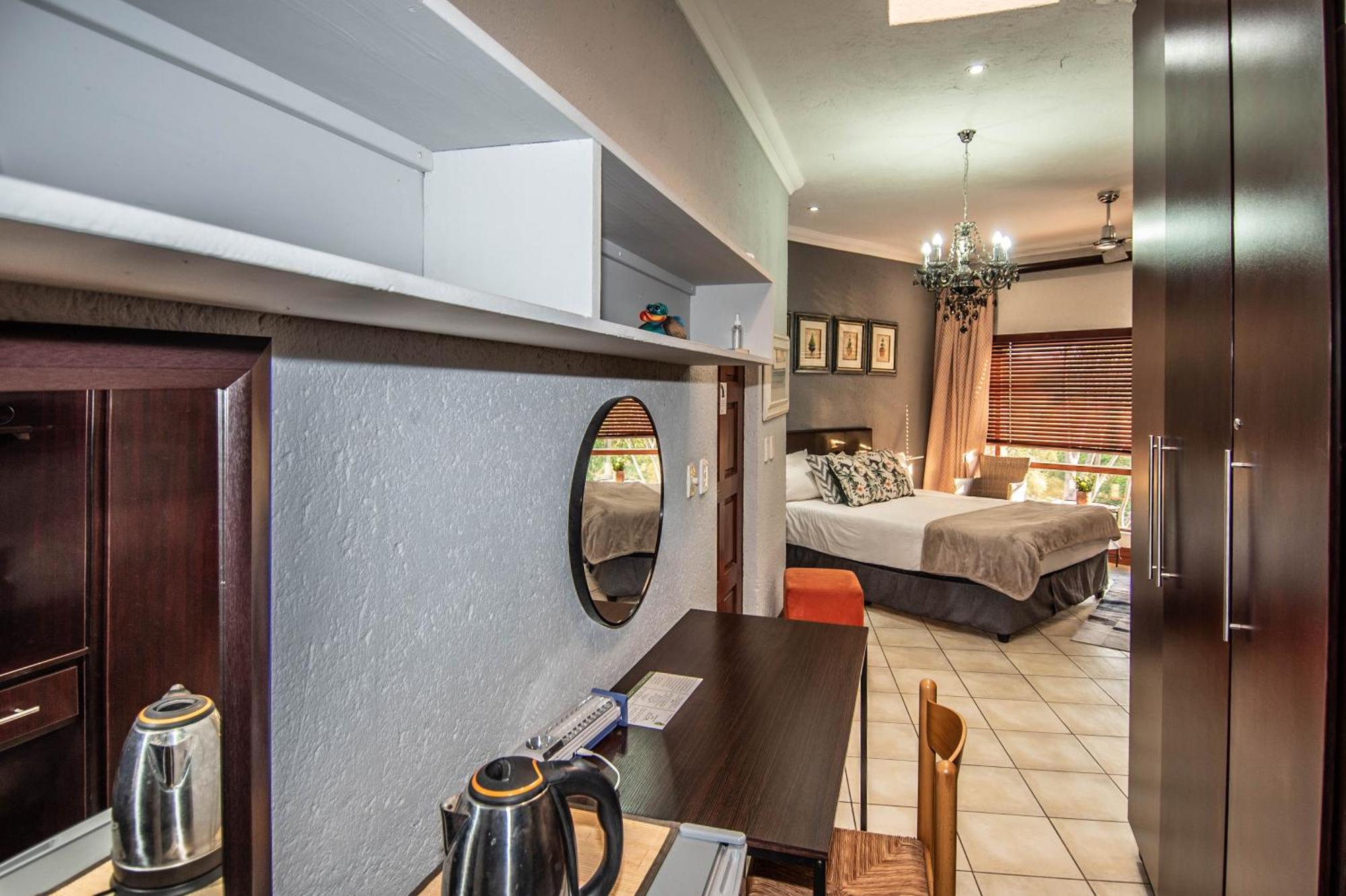 7 Saint Andrew Hotel White River Eksteriør billede